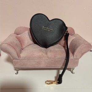 Brown Juicy Couture Heart-Shaped coin purse